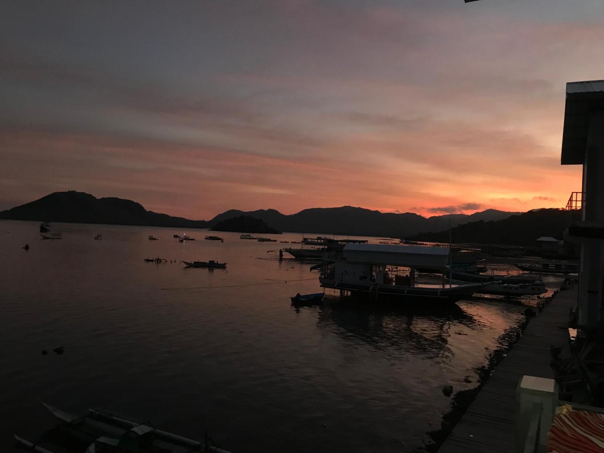 Ora Komodo Home Stay Exteriér fotografie