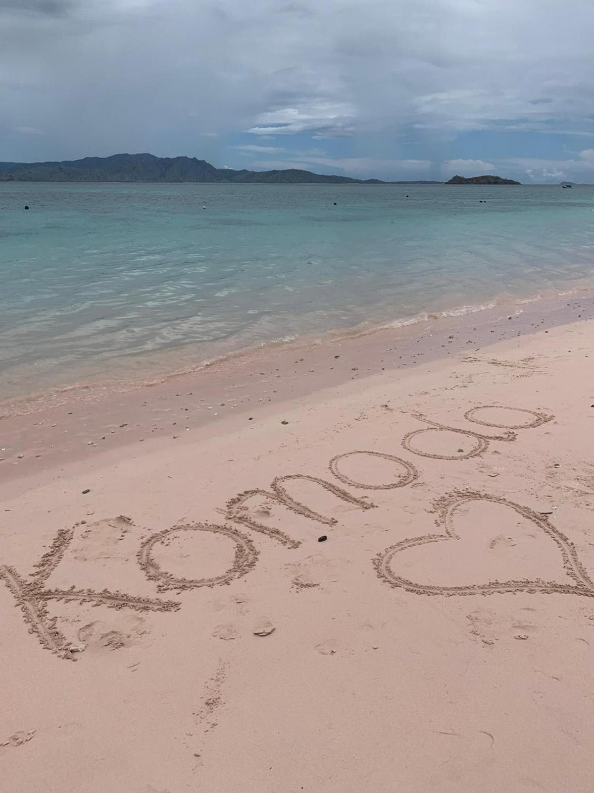 Ora Komodo Home Stay Exteriér fotografie