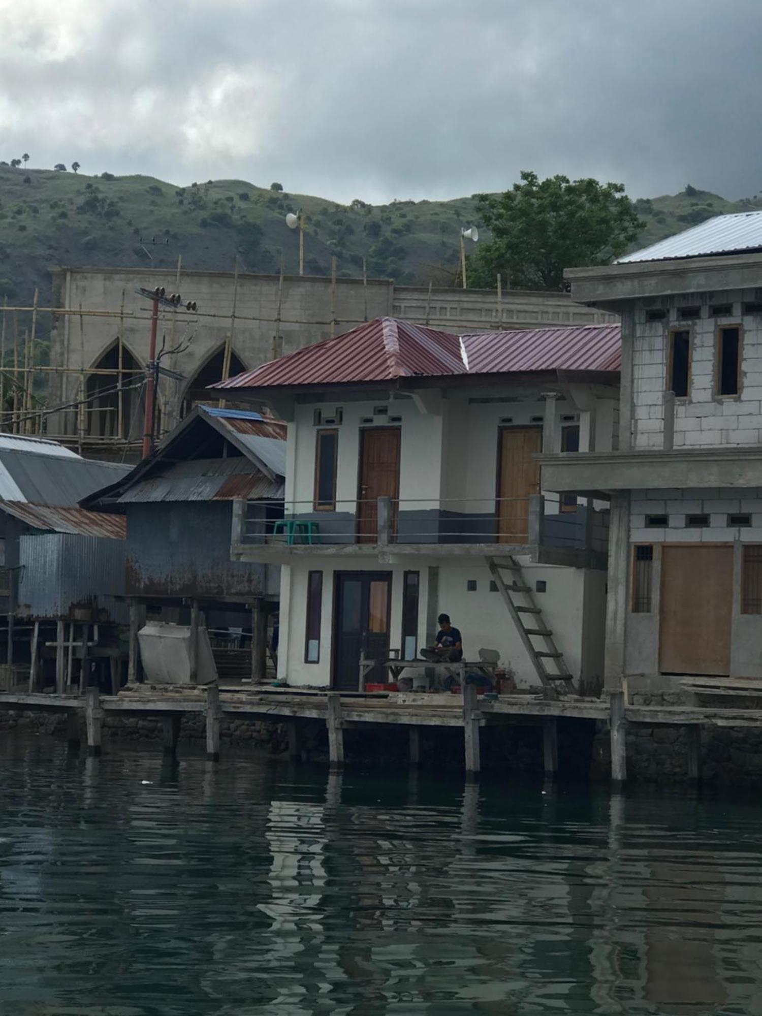 Ora Komodo Home Stay Exteriér fotografie